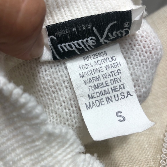 Cuddle Knit Vest - Picture 6 of 6